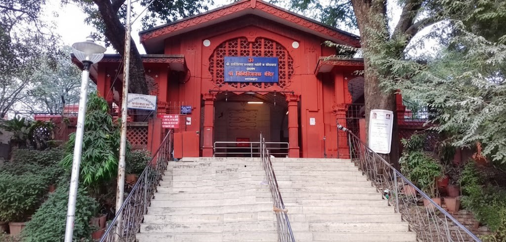 Saras Ganesh Mandir - Religious & Spiritual place in Pune