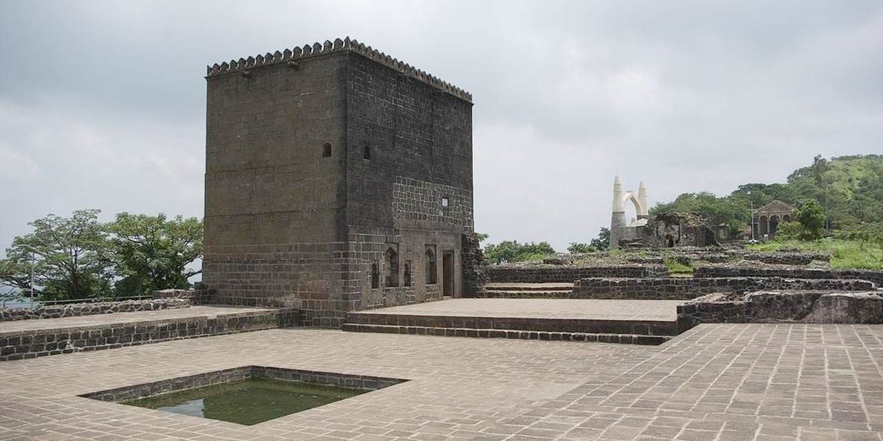 Shivneri Fort - Historical & Heritage place in Pune
